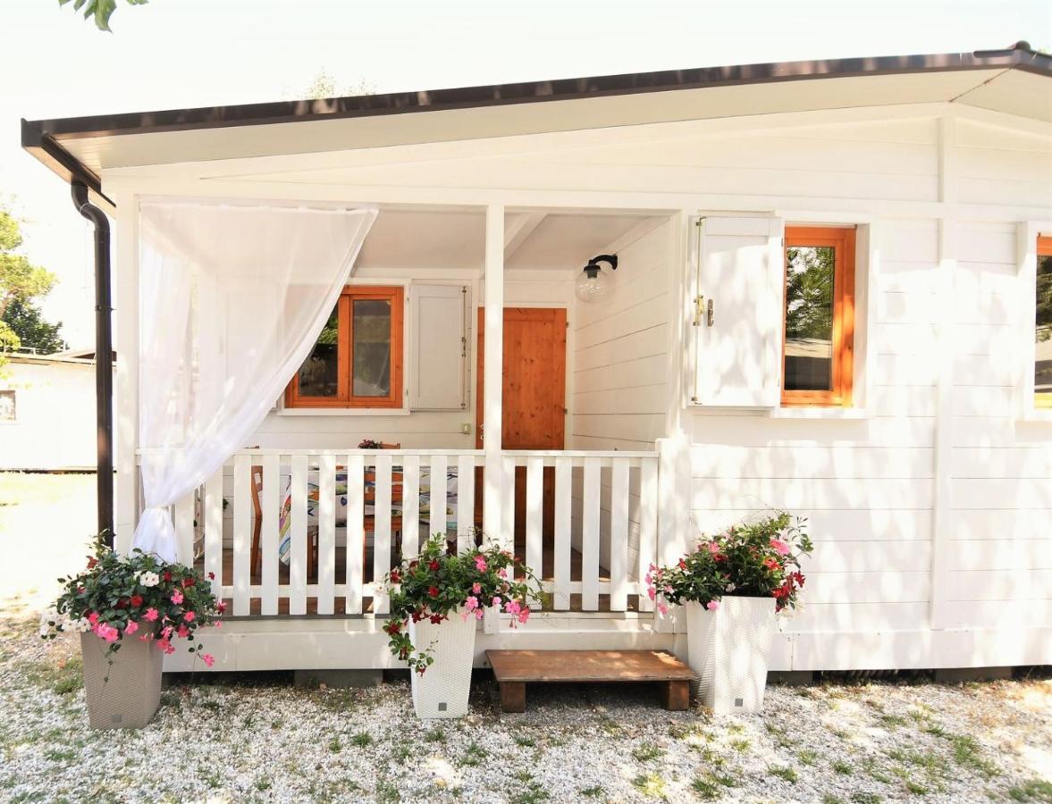 Camping Calatella Parco Di Vacanza Marina di Massa Zewnętrze zdjęcie