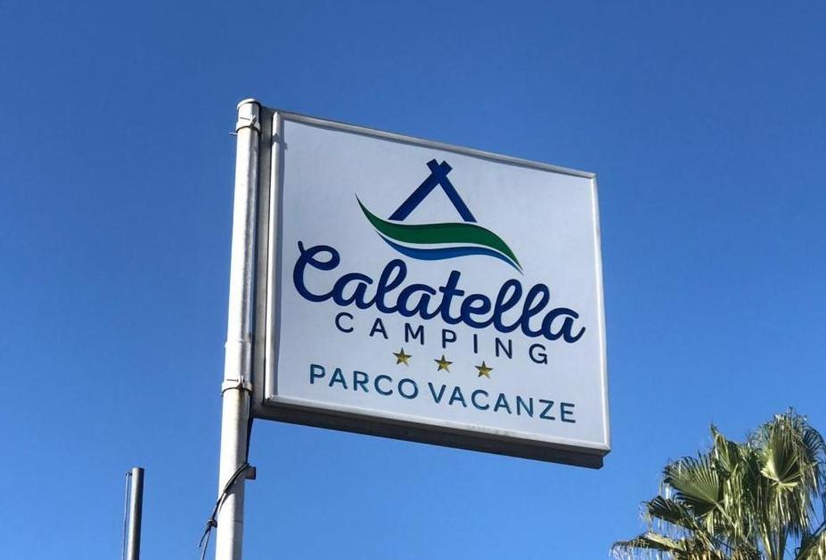 Camping Calatella Parco Di Vacanza Marina di Massa Zewnętrze zdjęcie