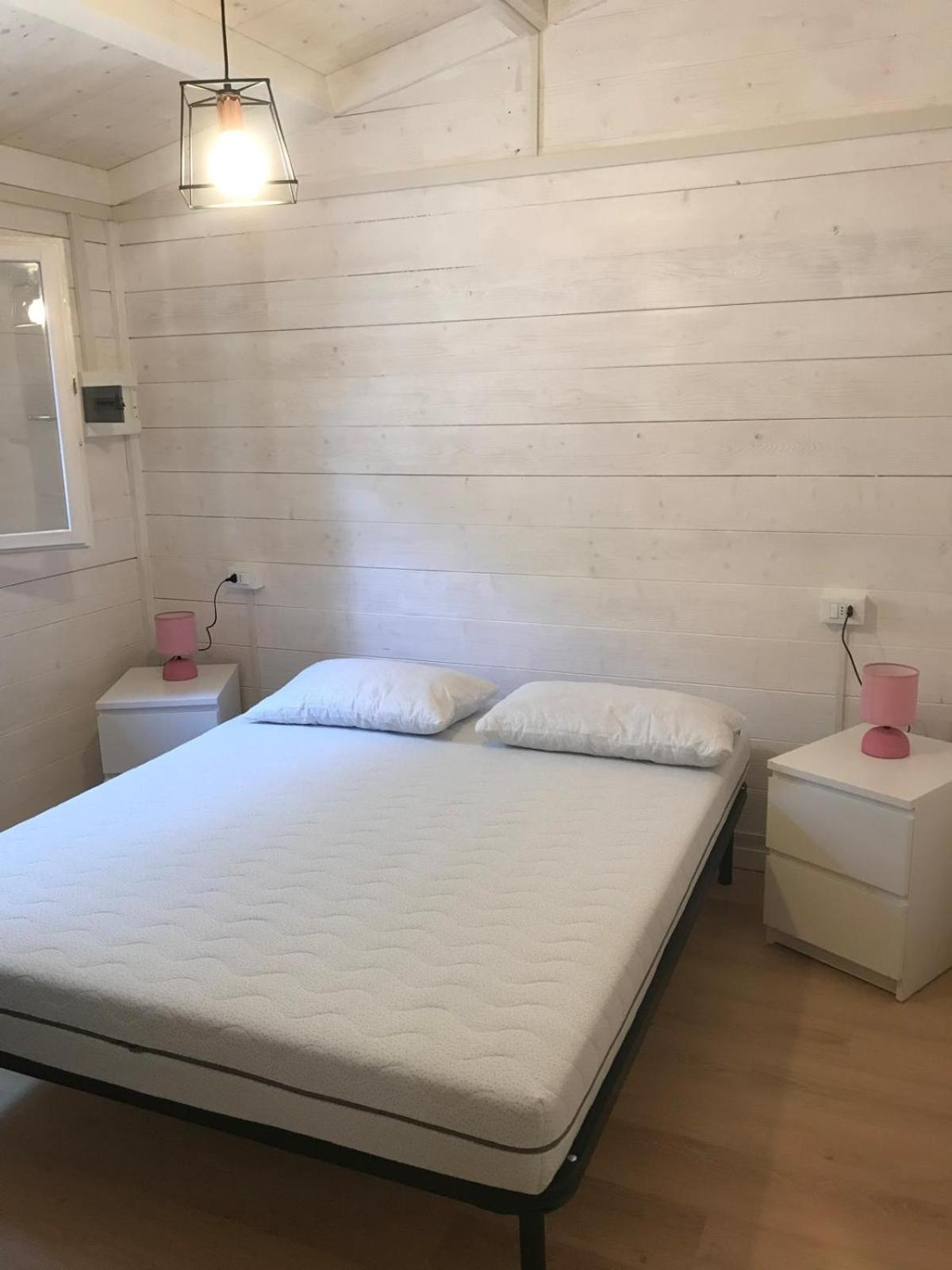 Camping Calatella Parco Di Vacanza Marina di Massa Zewnętrze zdjęcie